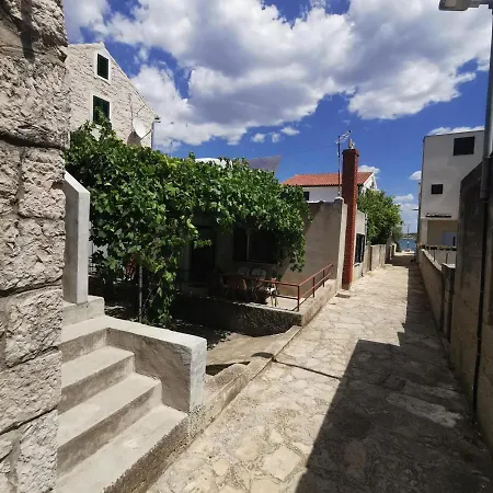 Bosko * Betina (Sibenik-Knin)